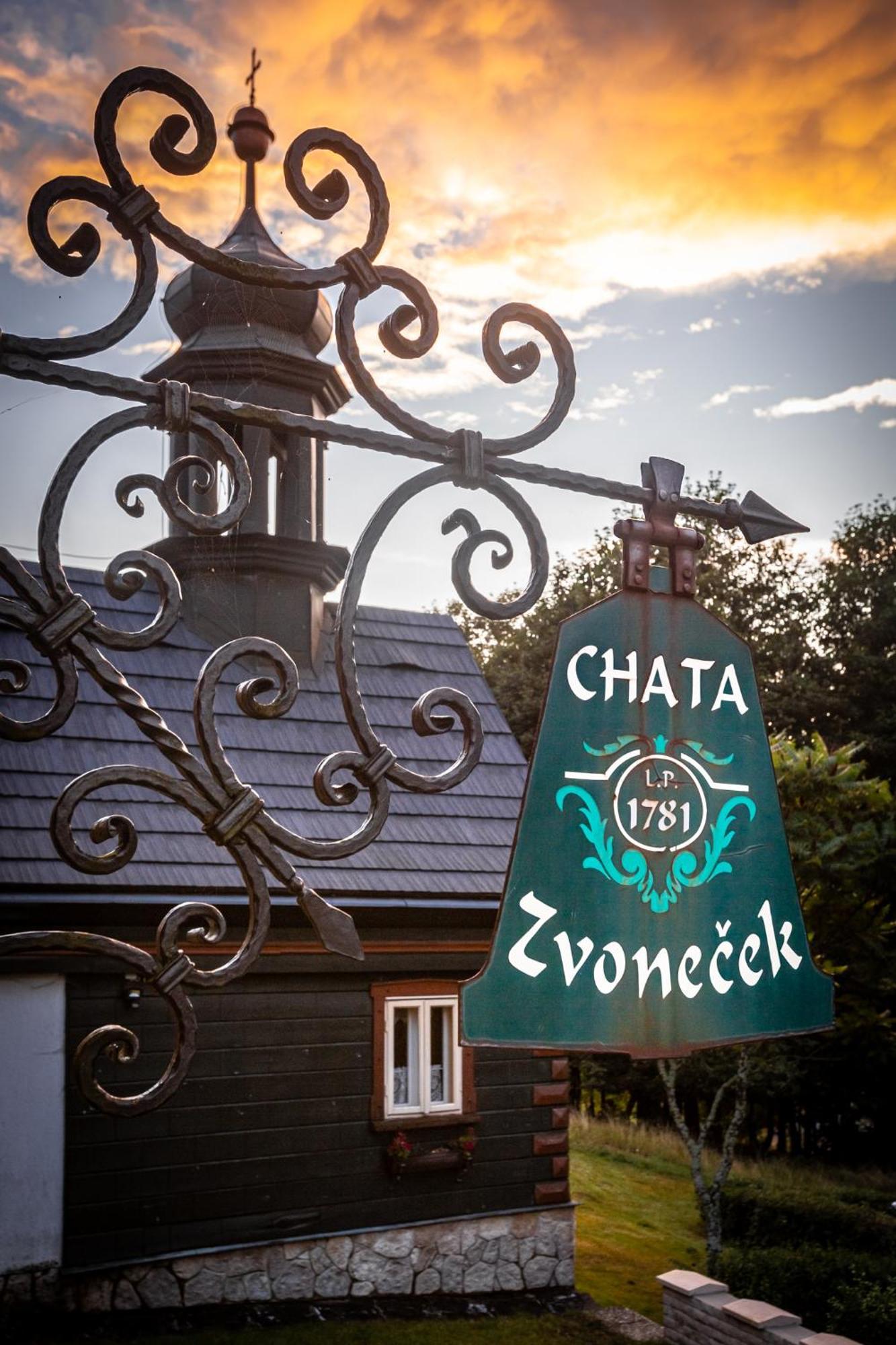 Chata Zvonecek Jiretin pod Jedlovou Luaran gambar